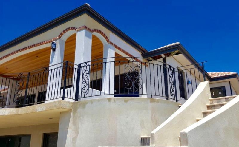 Barandillas de hierro, paneles de hierro forjado, vallas de hierro